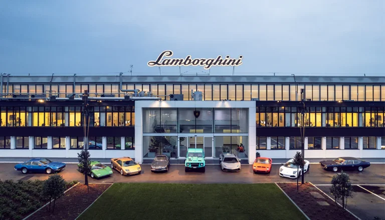 60 år av extravagans, prestanda och italiensk passion – Lamborghini