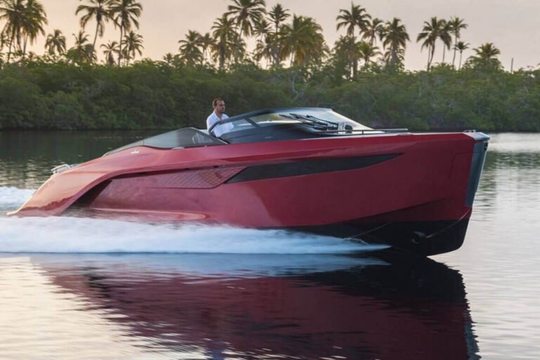 Princess Yachts R35: – En härlig förening av innovation och elegans.