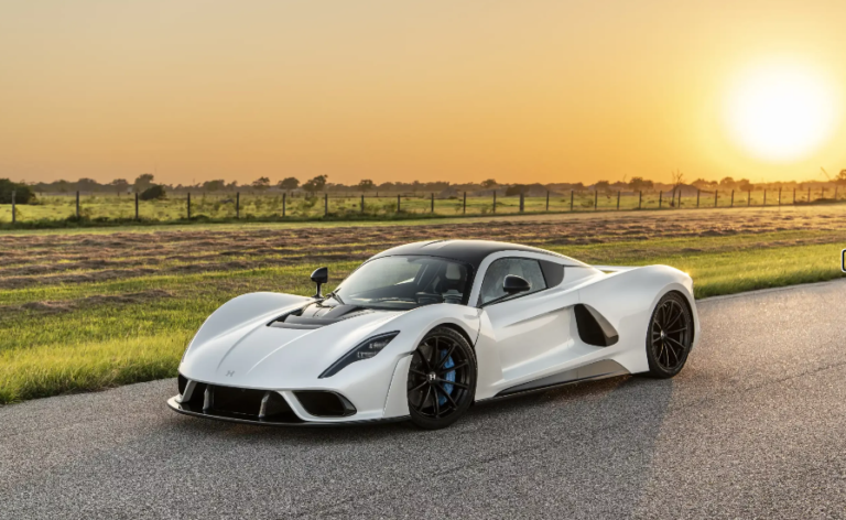 Hennessey Venom F5 Coupé – Den Galet Snabba Hyperbilen som Imponerar Sportbilsvärlden!