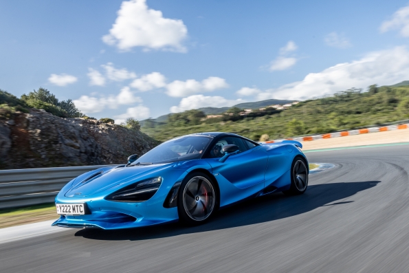 McLaren 750S utsedd till Årets Prestandabil 2024 av Top Gear!