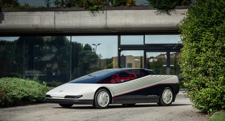 Vintagefeber med Peder: Pininfarina’s Honda HP-X Concept 1984: En tidskapsel av Innovation och Design!